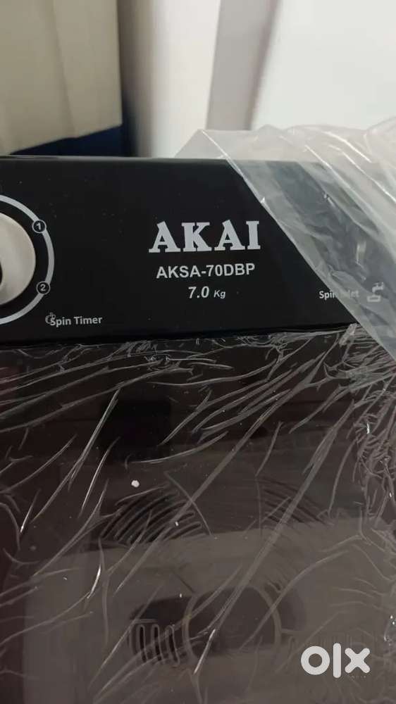 Semi automatic washing machine