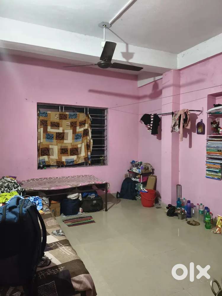 Need a girl roommate in 2 seated room