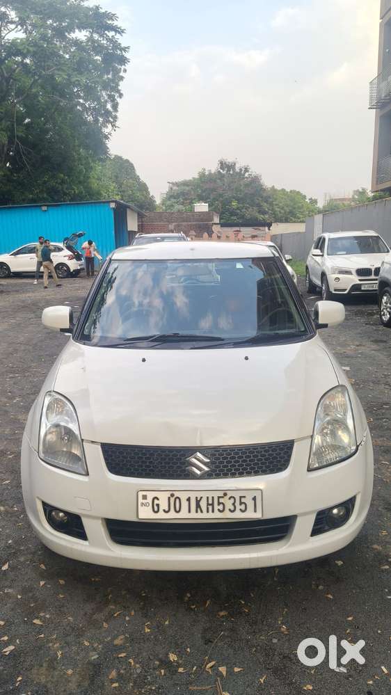 Maruti Suzuki Swift VXi + Manual, 2011, Petrol