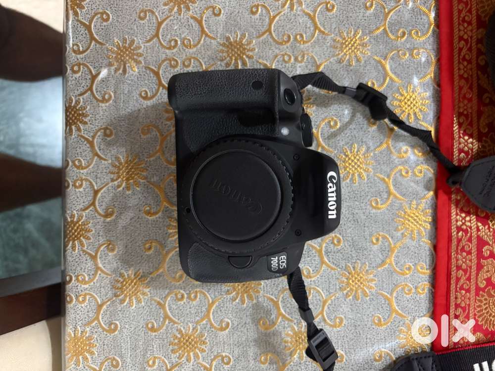Canon EOS 700D