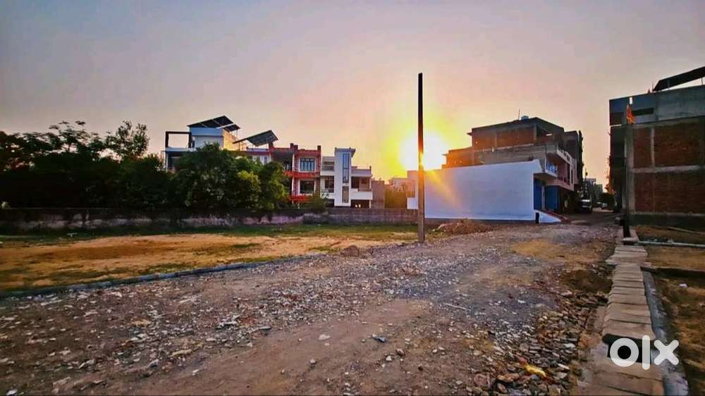 कम से कम दम में बना बनाया मकान सीतापुर रोड पर