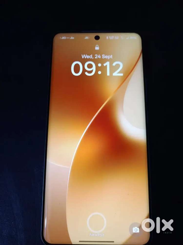 15 Pro 12 GB ram 256 GB internal