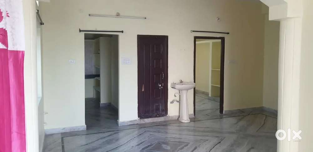 2 bhk independent portion for rent