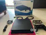 Play Station 4 Slim Disc editon