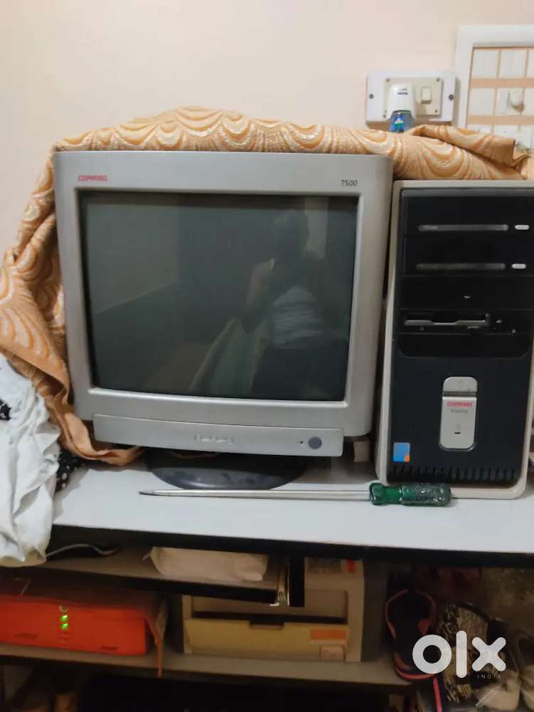 H P Compaq 7500 Desktop and inkjet printer