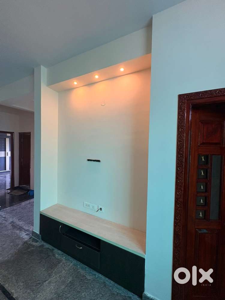 Semi furnished 1 BHK at the size of double bedroom space