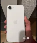 Iphone 16 e 1 month old