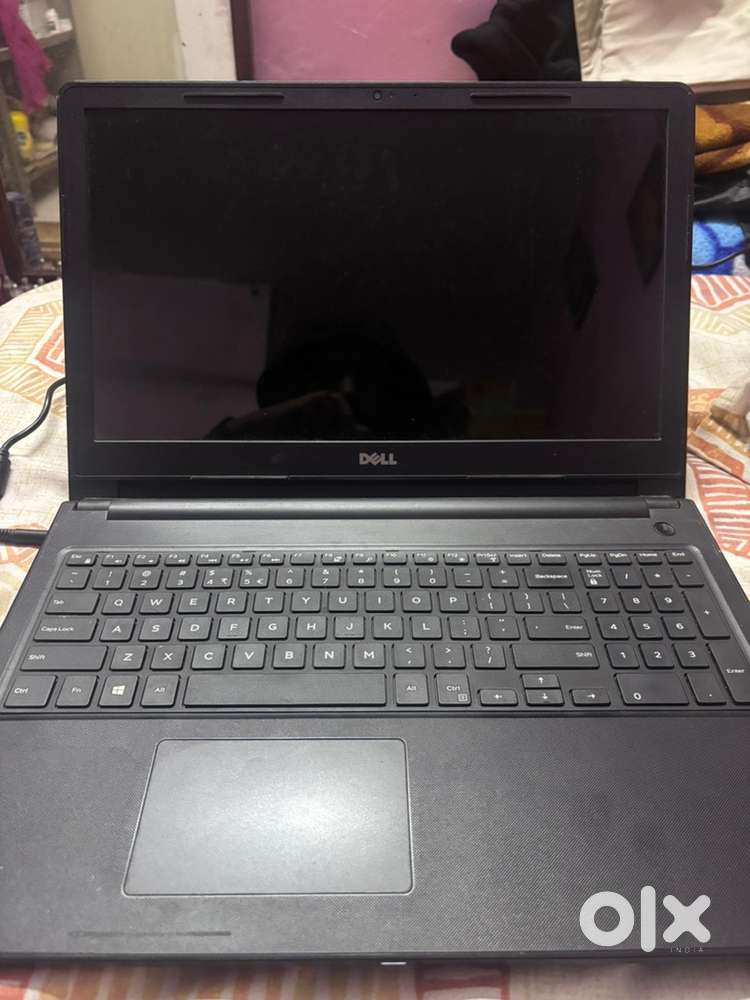Dell Inspiron i5 - 7th gen 2Gb graphic card 256gb SSD 1TB HDD ext