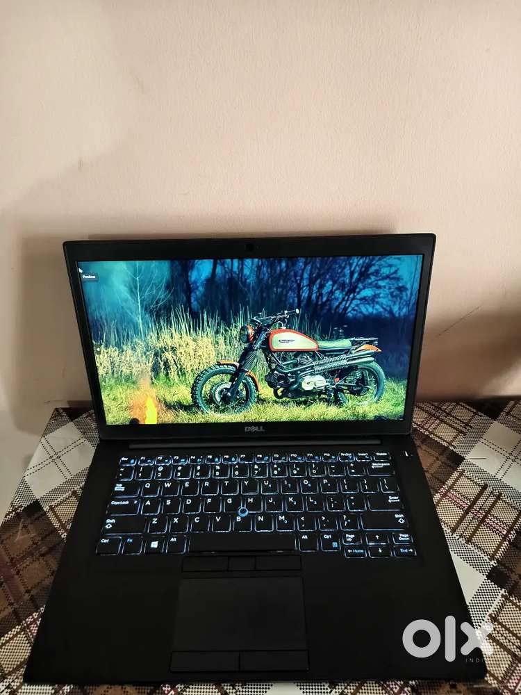 Dell latitude 7490 i7-8thGen 16GB ram 256gb ssd