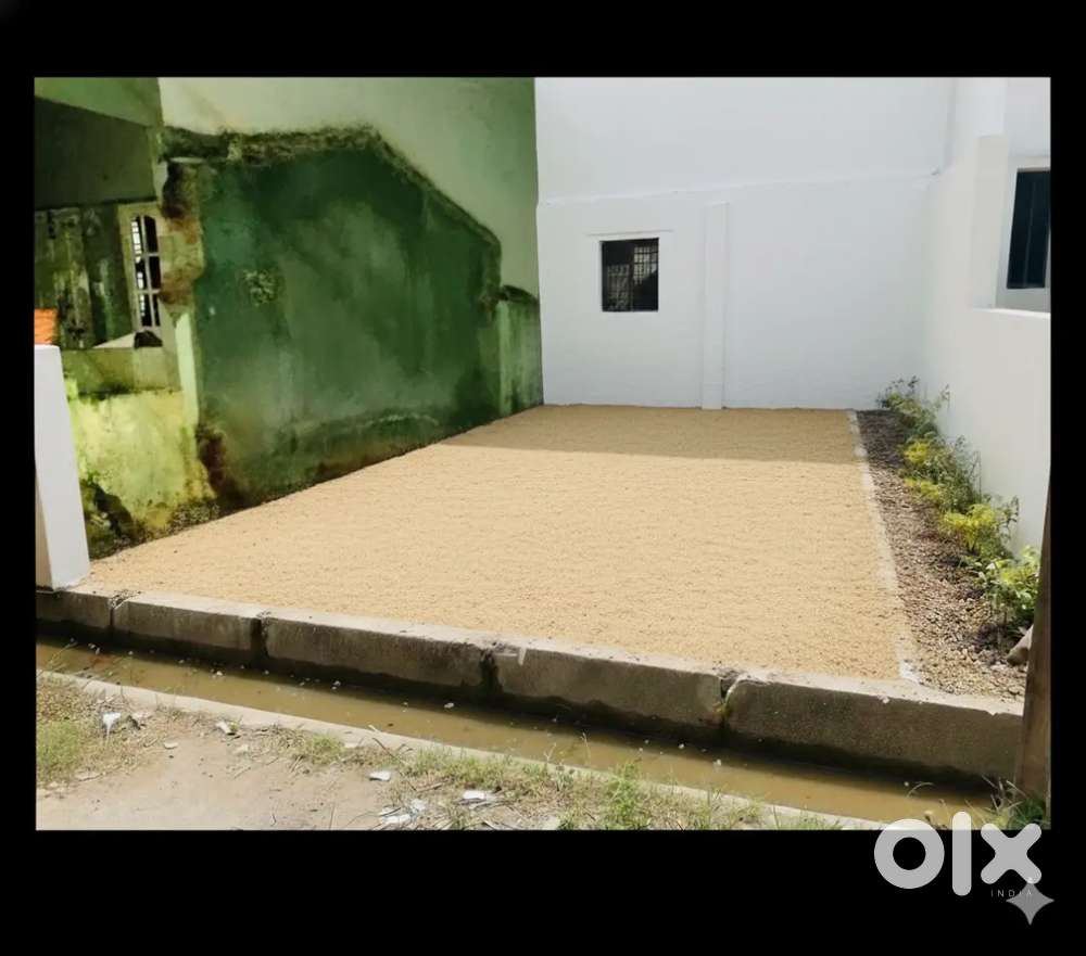 East facing, Opp. to Park site 20X30 for Sale in Bogadi 2nd StageL