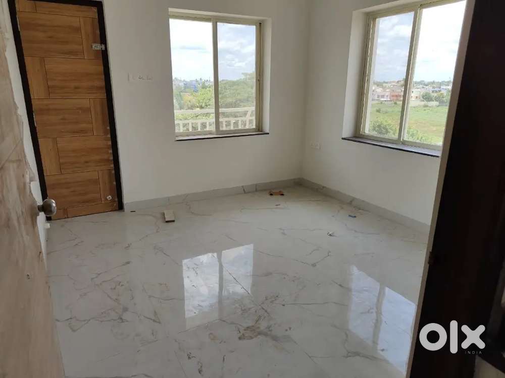 1bhk forest park family Or job Bachelor girls