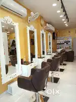 Jobs jobs beauty parlour spa therapy female girls jobs training also
