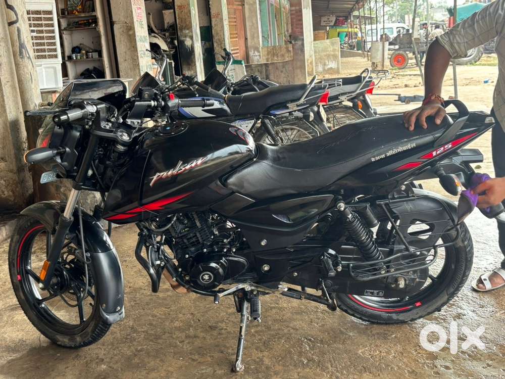 Bajaj pulsar 125