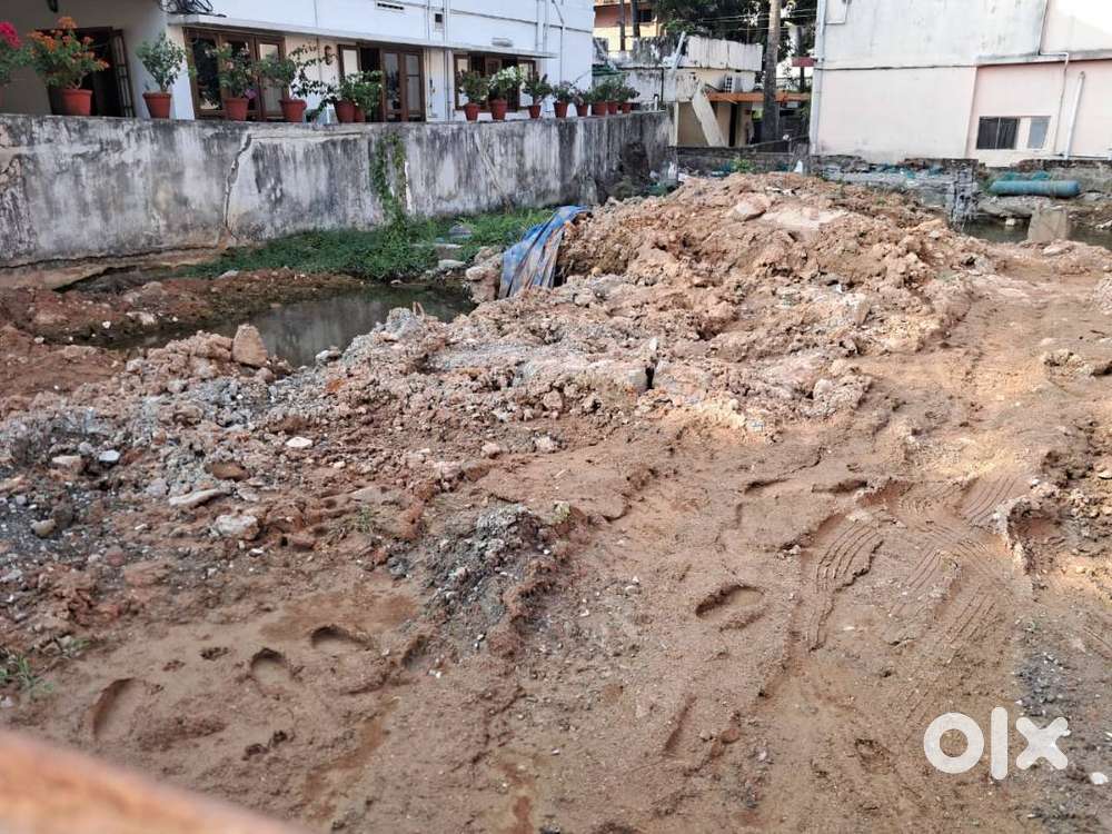 5.700 cents of Semi Commercial House plot in Kadavanthara