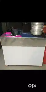 Momos counter