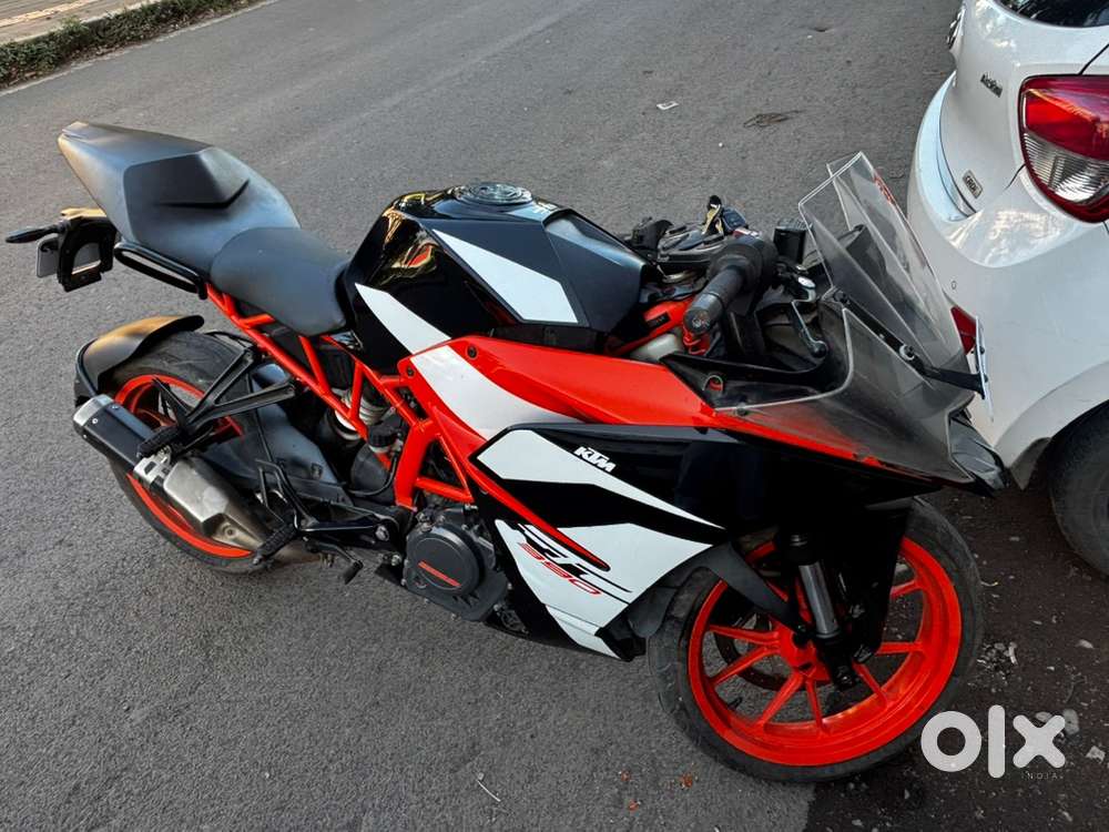 KTM RC 390 2018 MODEL BEST CONDITION 1st HAND USE