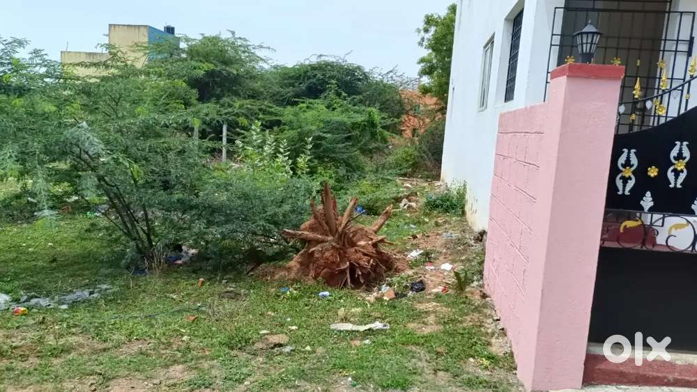 Residential plots near  kadambathur railway station