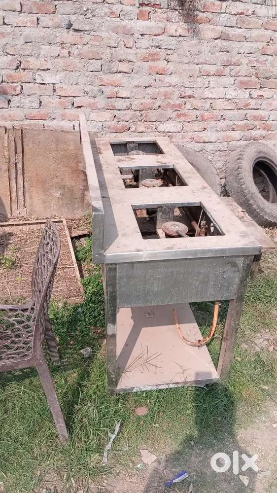 All restaurant itmes are saleing