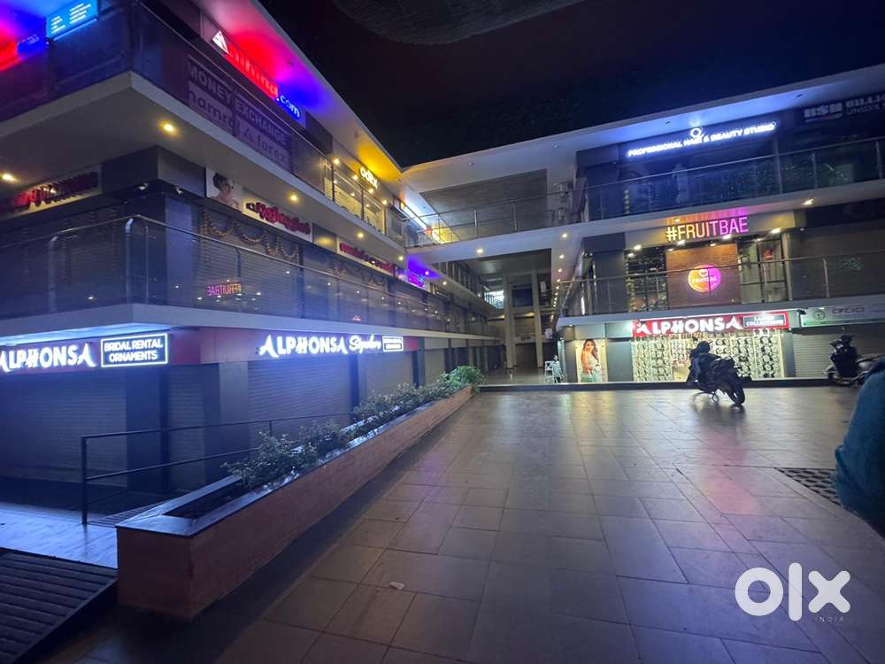 Prime Commercial Space for Rent