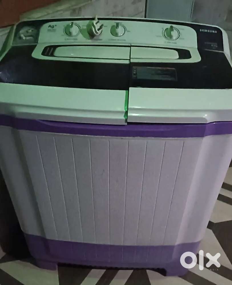 Semi automatic washing machine