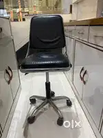 Customer chair
