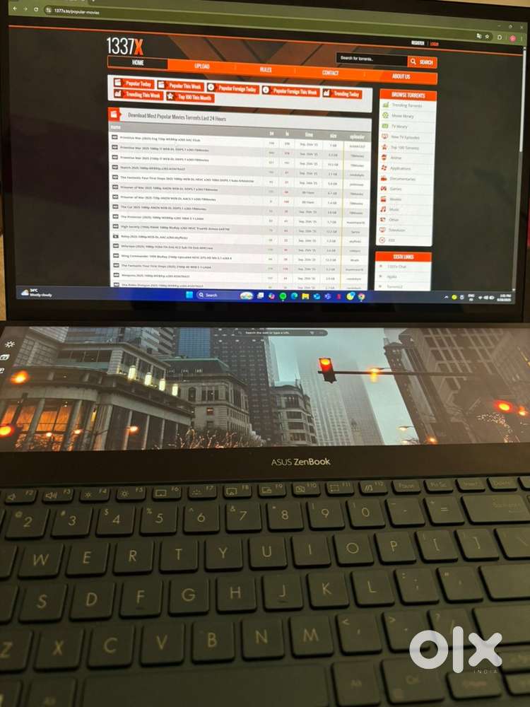 ASUS ZenBook Pro Duo Intel Core i9 9th Gen 9980HK