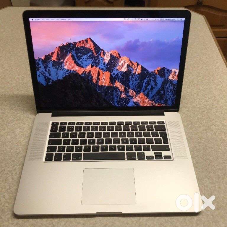 Apple Macbook Pro Core Retina i7 A1398 with 16 gb ram 512 SSD