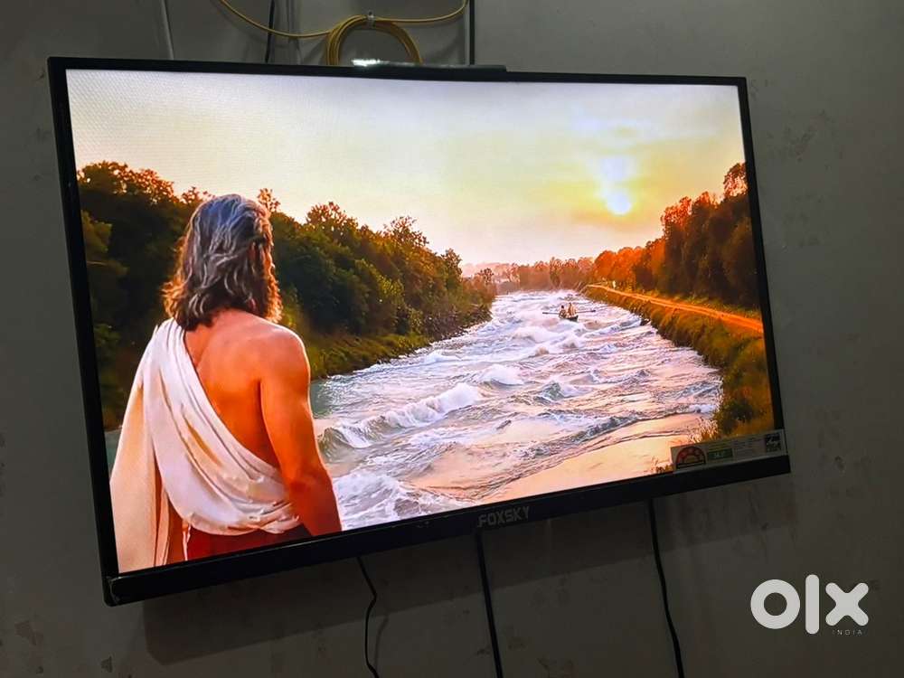Foxscy TV 32 inch smart TV/ 5500