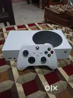 Xbox Series S | 512GB | 5 Months Old | Excellent Condition