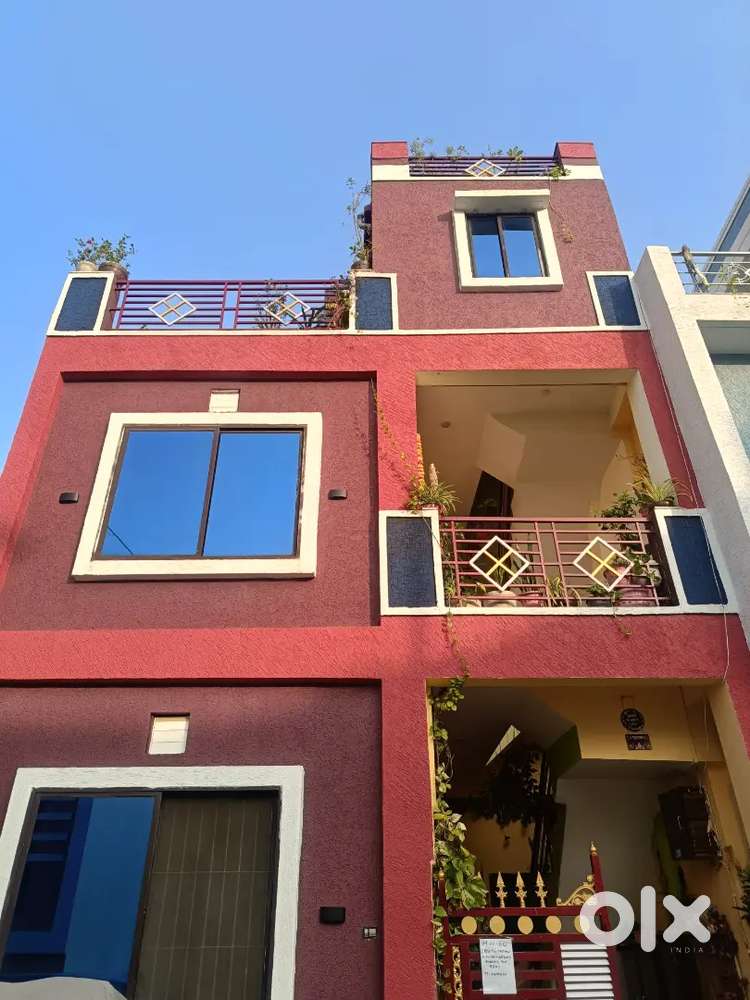 1 Room with attached toilet