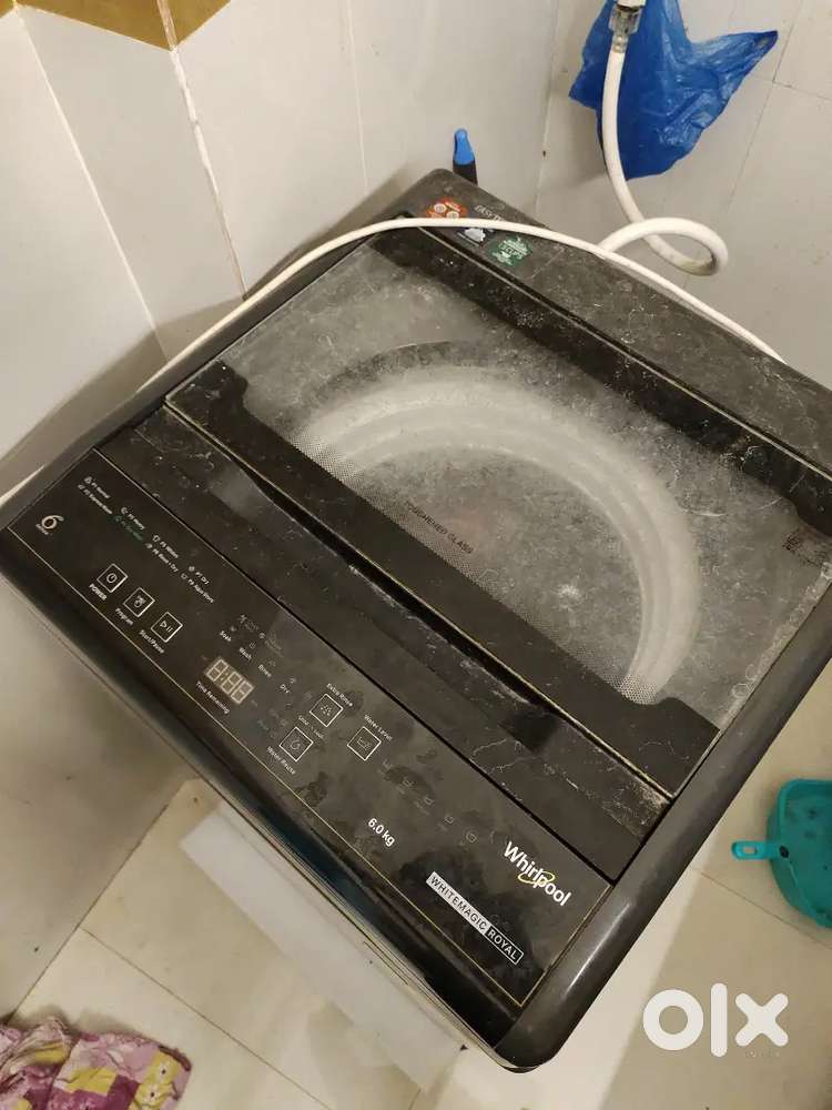 Washing machine (whirlpool 6kg automatic)