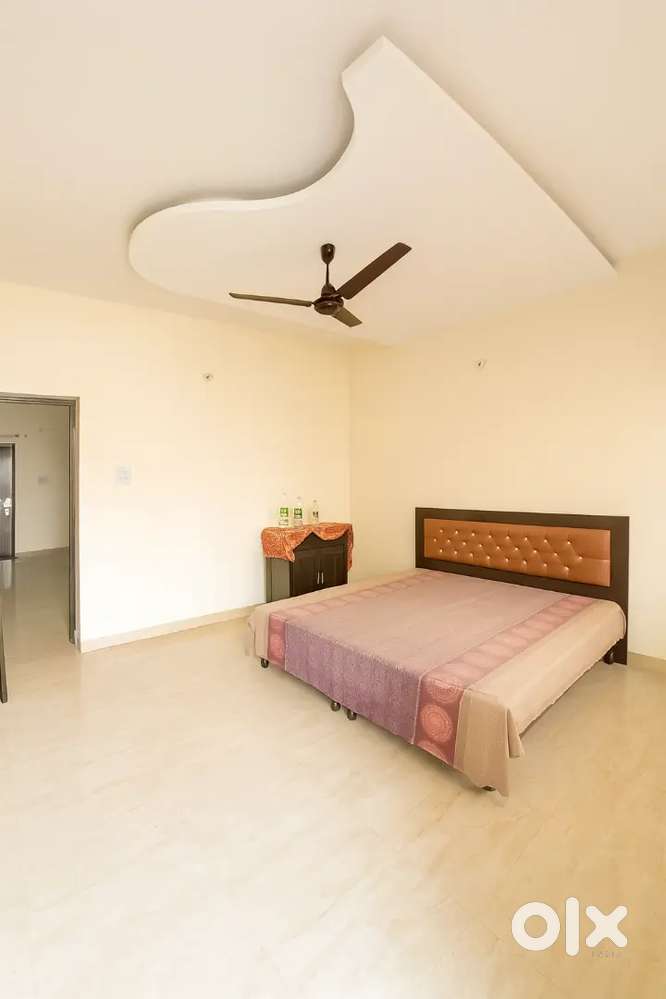 200 gaj flat on rent near Kfc, zudio