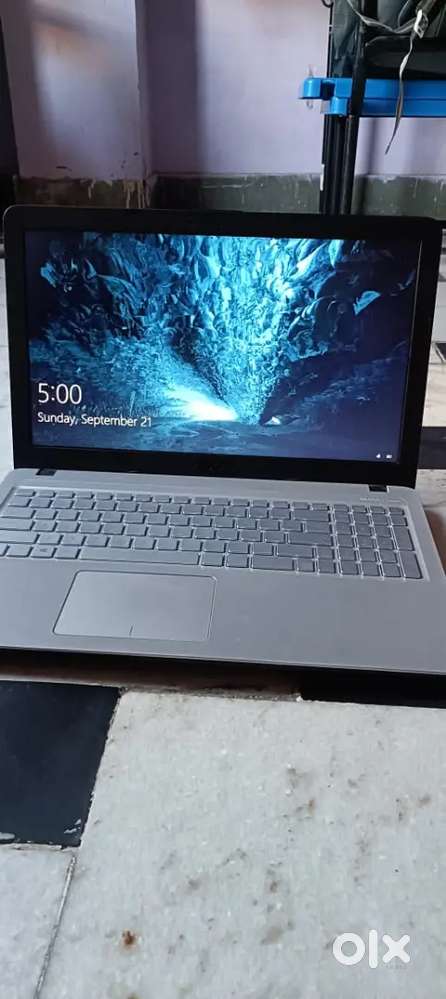 Asus laptop 4gb ram 258gb rom good condition