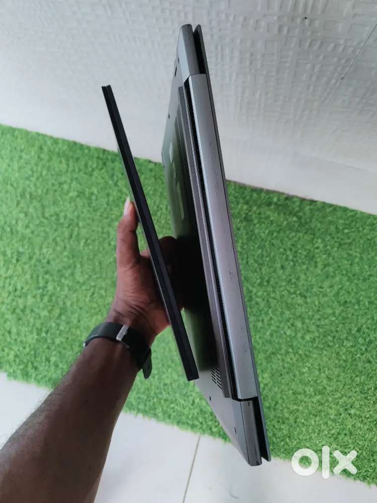 Yoga Book Lenovo / Ultra Portable 360 Digree / Windows 10 / 64GB / 4GB