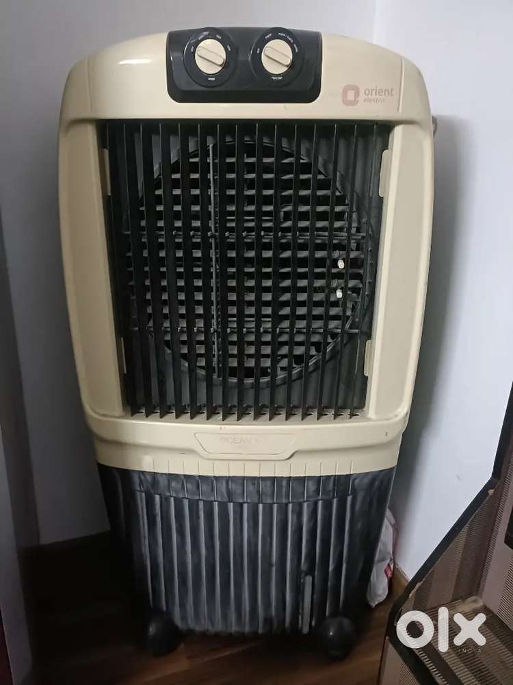 Orient electric cooler