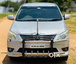 Toyota Innova 2.5 V 7 STR, 2012, Diesel