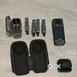 Insta360 X3 - 5.7K 360  Touchscreen W/ Exteas - READ Description