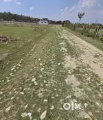 100 gaj ka plot available he 11 lakh me