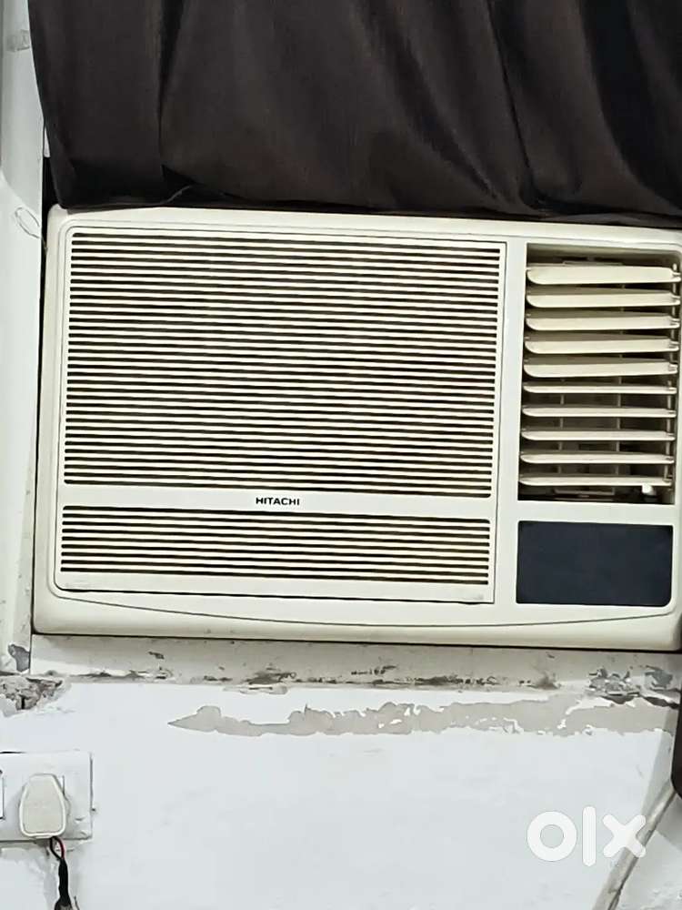Hitachi AC