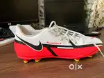 Football shoes(worn once, negotiable )