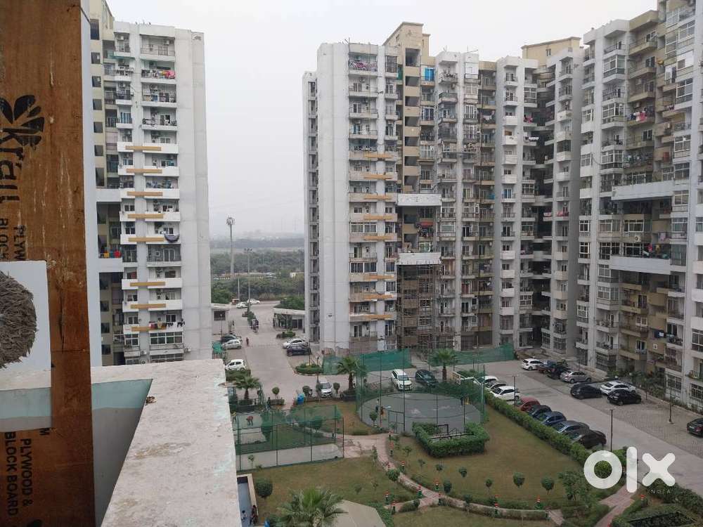 Its a beautiful independent flat.. Book it before getting it rentef