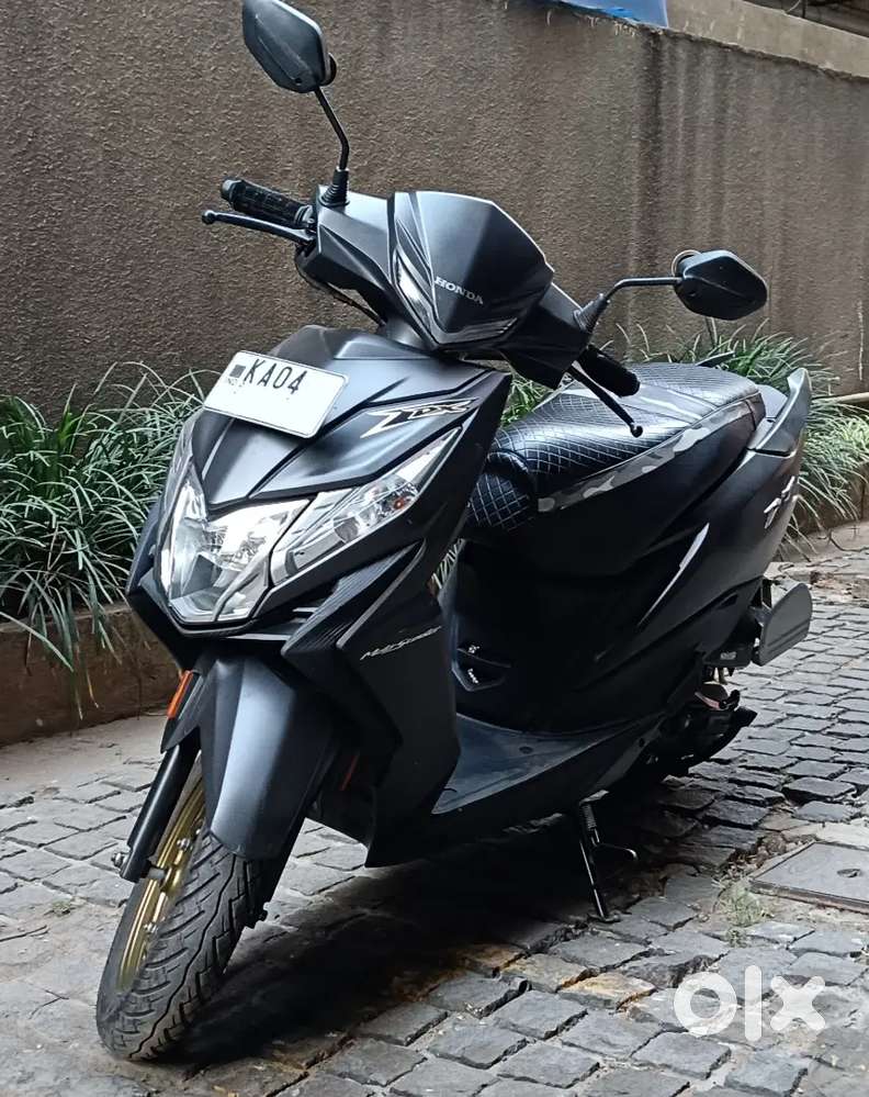 Honda dio DLX 2022 DECEMBER model - Excellent condition.