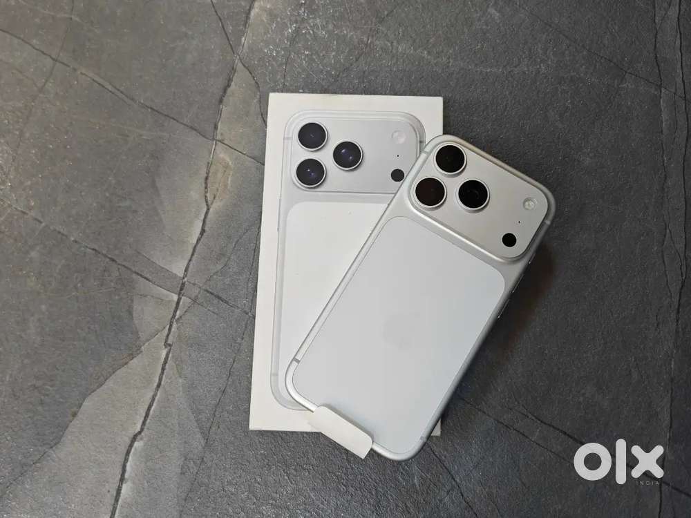 Apple Iphone 17 pro 512GB In Excellent Condition