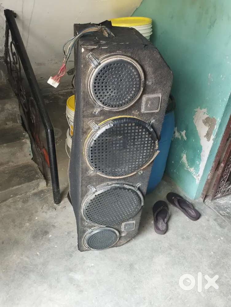 MUSIC SYSTEM ALL ARE OKK CONDITION