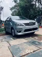 Toyota Innova 2103