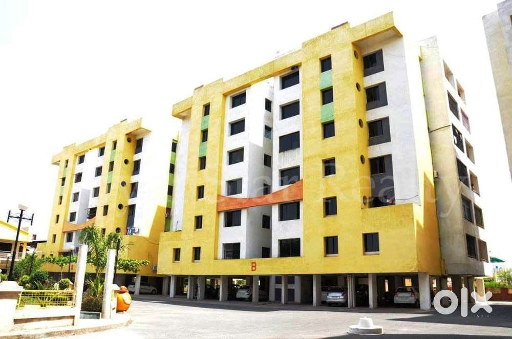 2 & 3BHK flat at Mans Meadows , Bhartiya Nagar Center of City