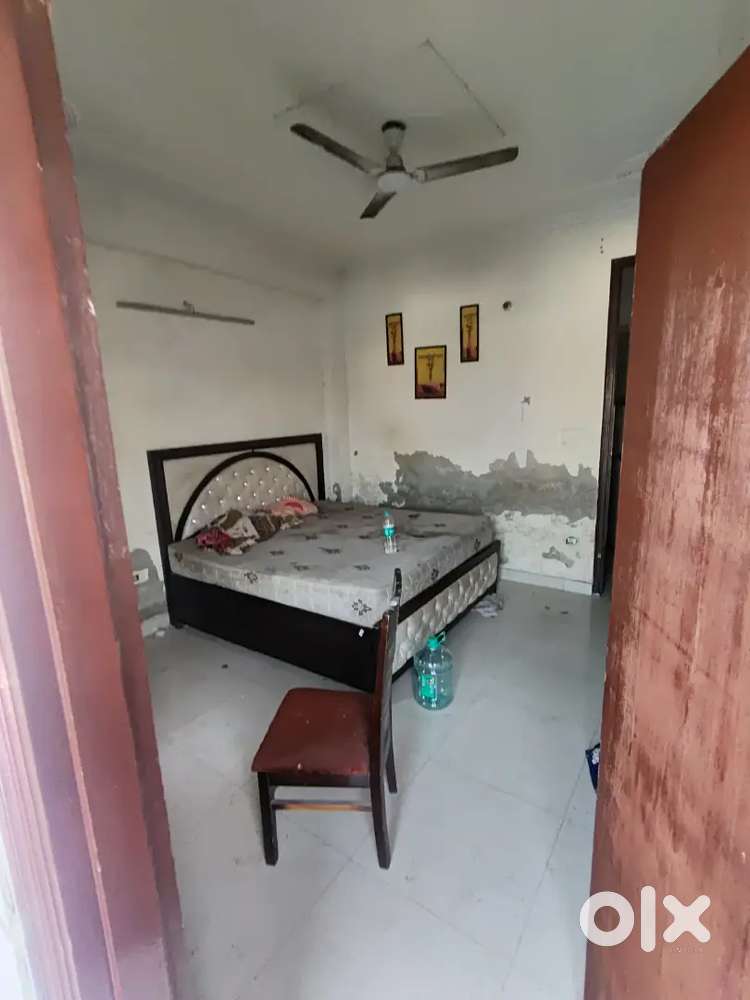 Rent 17000 2bhk fully furnished flat jasola vihar