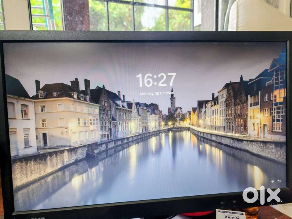 Perfect condition Lenovo Monitor (D22-10)