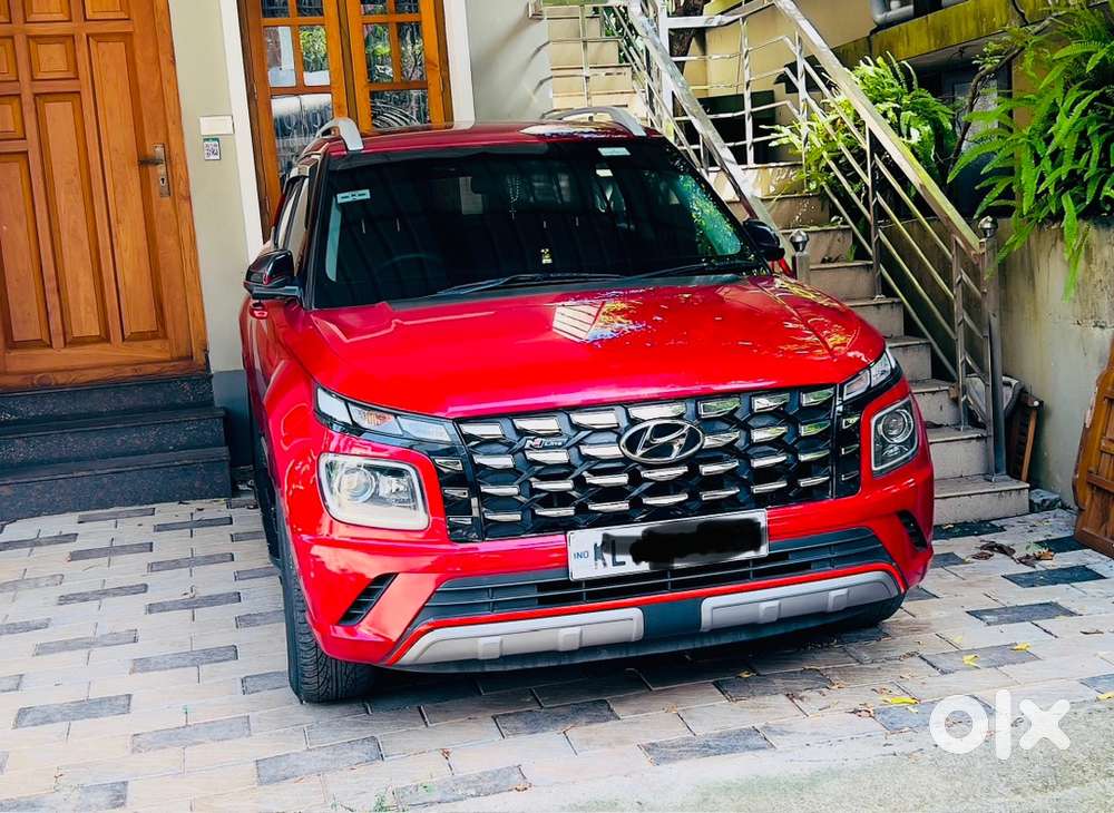 Hyundai Venue 2020 Diesel Well Maintained