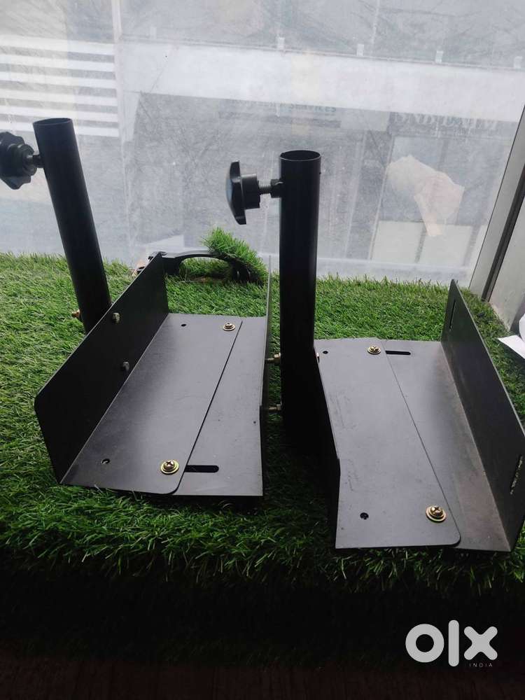 Adjustable CPU Holder Bracket